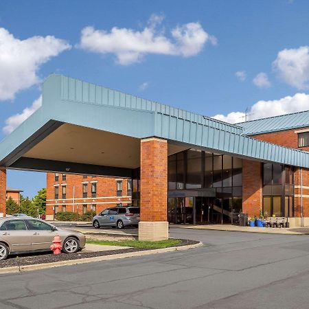 Comfort Inn Cleveland Airport Middleburg Heights Buitenkant foto