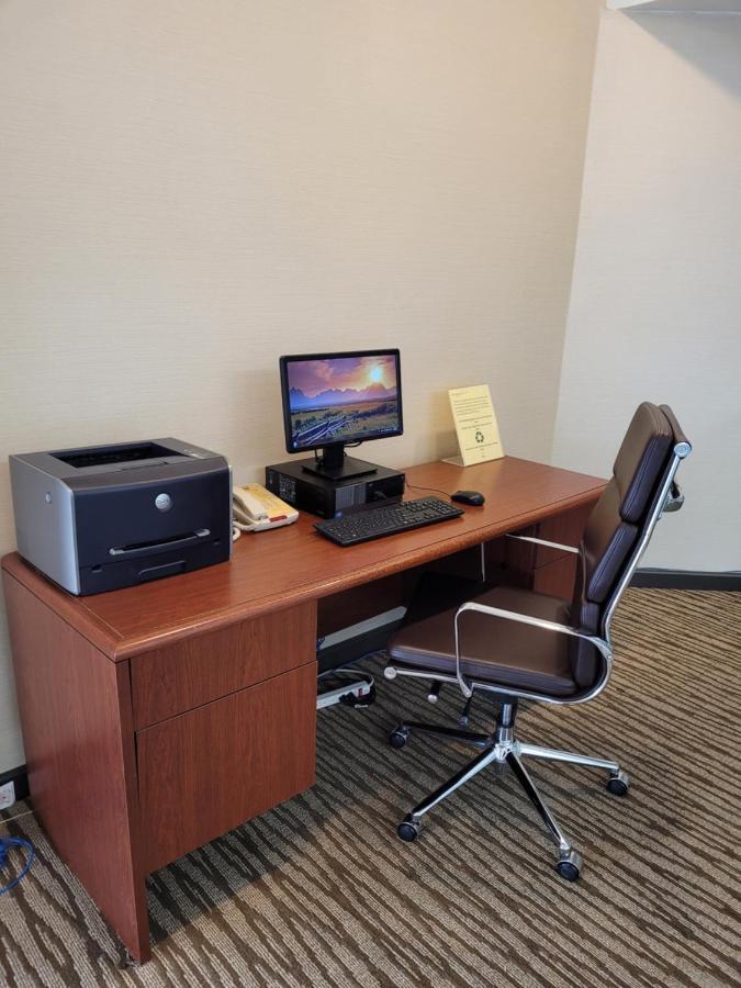 Comfort Inn Cleveland Airport Middleburg Heights Buitenkant foto