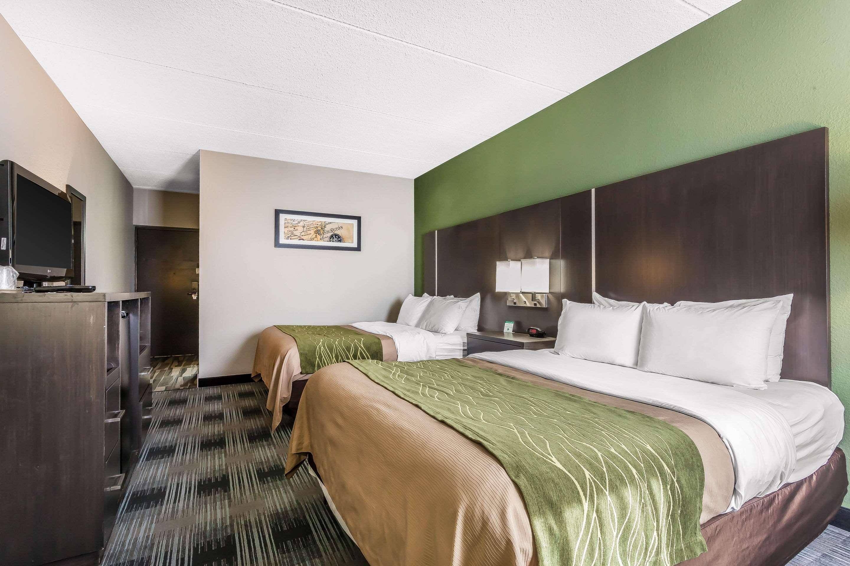 Comfort Inn Cleveland Airport Middleburg Heights Buitenkant foto