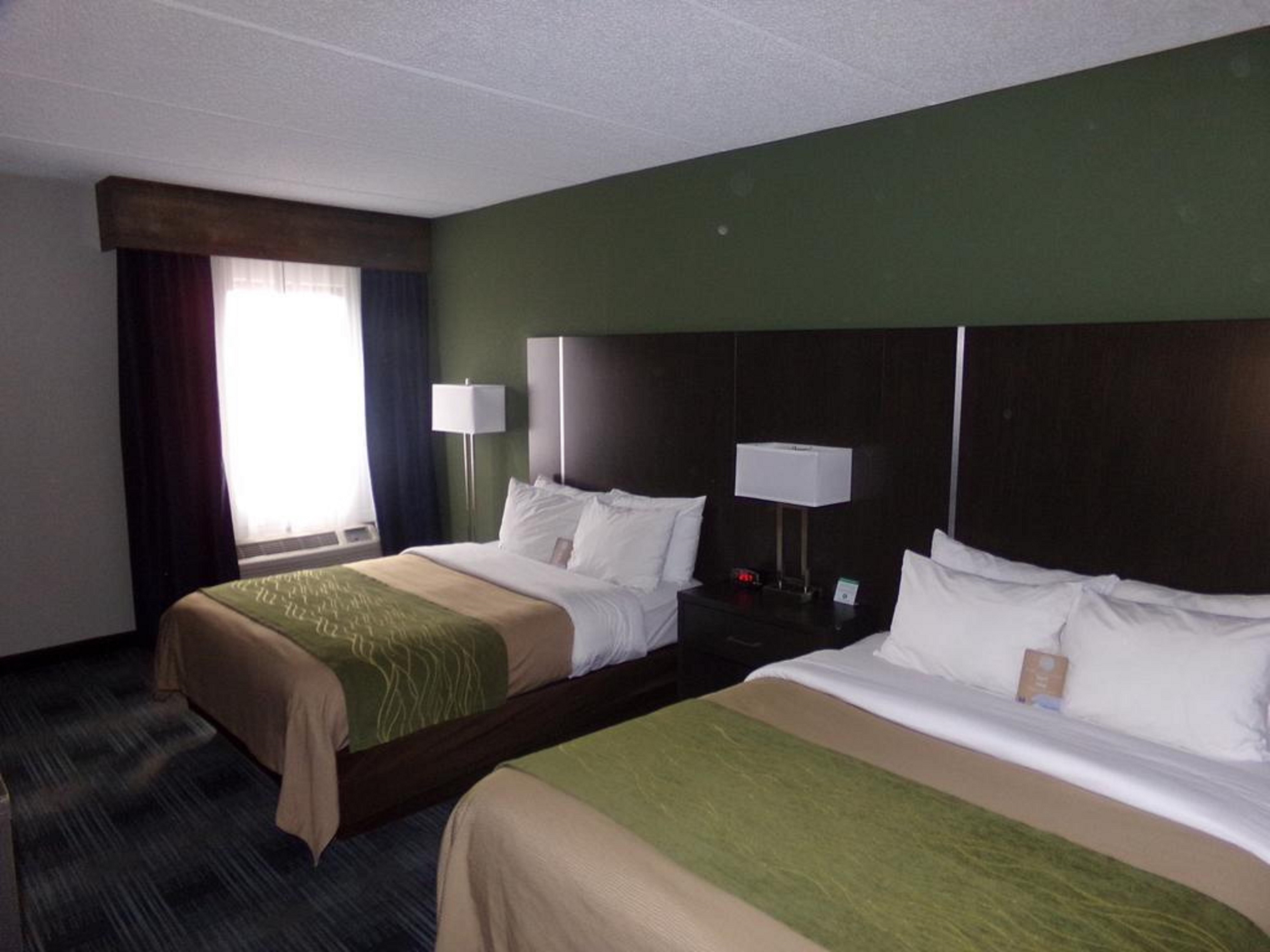 Comfort Inn Cleveland Airport Middleburg Heights Buitenkant foto