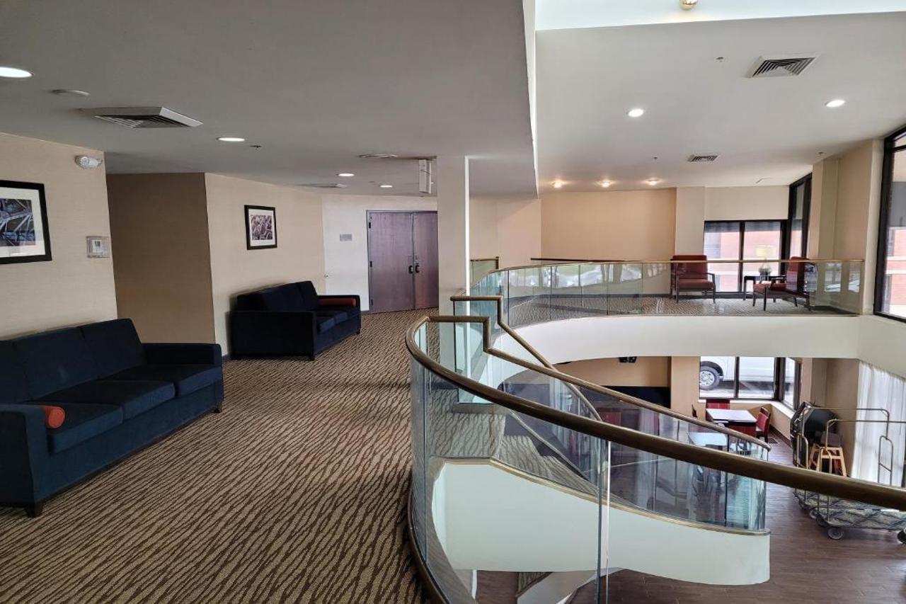 Comfort Inn Cleveland Airport Middleburg Heights Buitenkant foto