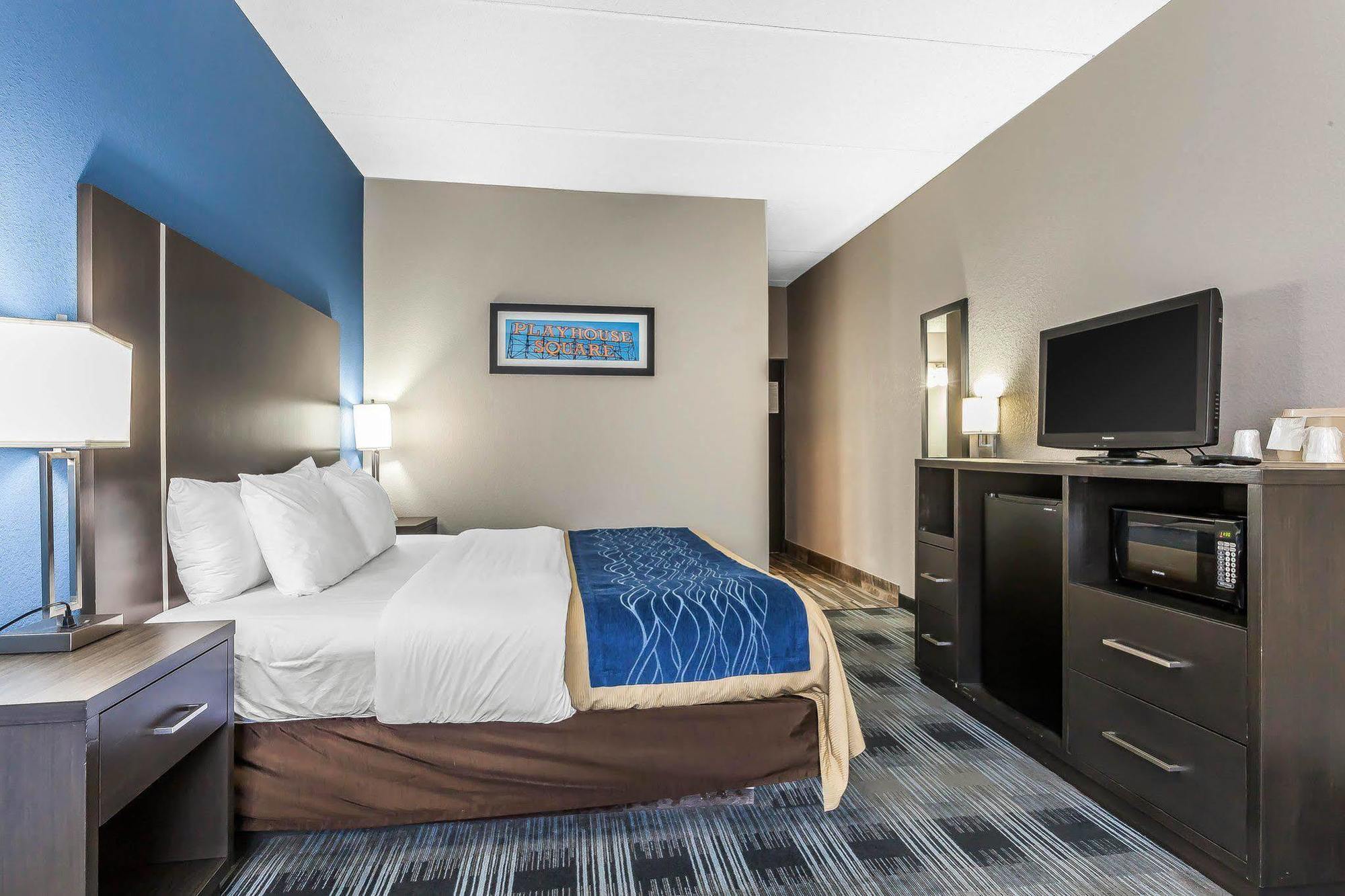 Comfort Inn Cleveland Airport Middleburg Heights Buitenkant foto