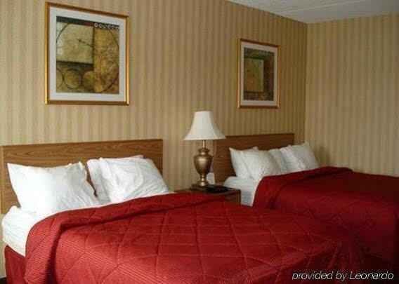 Comfort Inn Cleveland Airport Middleburg Heights Buitenkant foto